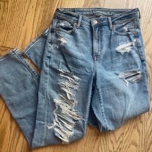 American Eagle Mom Jeans